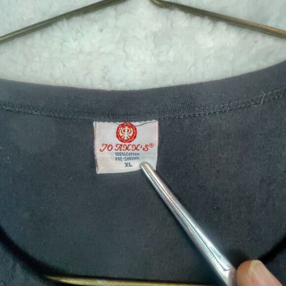 Colorful Grenada, "Isle of Spice Embroidered Tee Shirt From Island Unisex XL - Picture 4 of 5